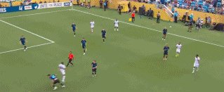 1751324759964044355.gif 国塞93.gif