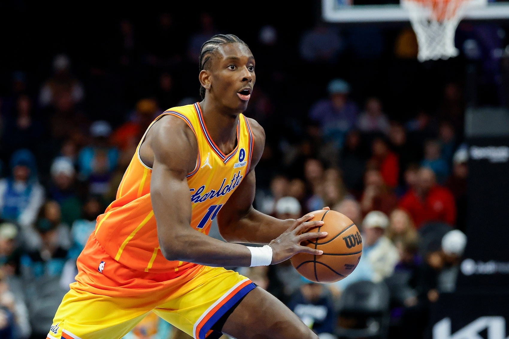 开云体育app-塞克斯顿：迪亚巴特是纯粹竞争者 对他充满信心他的拼劲感染全队